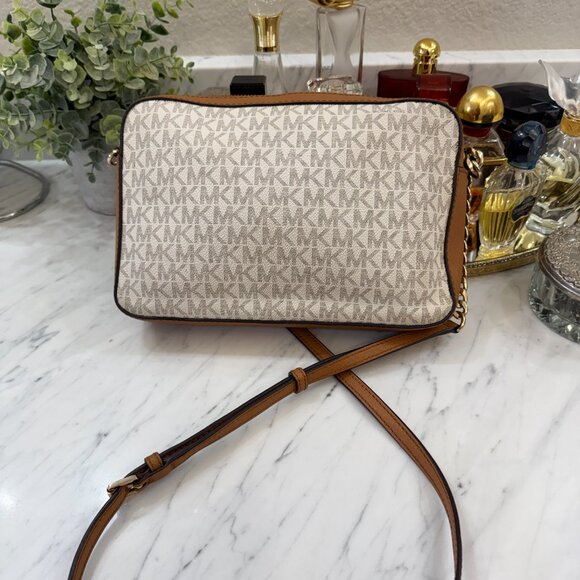 Michael Kors Jet Set Medium Logo Printed Crossbody White & - Picture 7 of 17